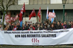 O Goberno central e a Xunta continúan atacando o profesorado  coa redución de salarios e das pagas extras