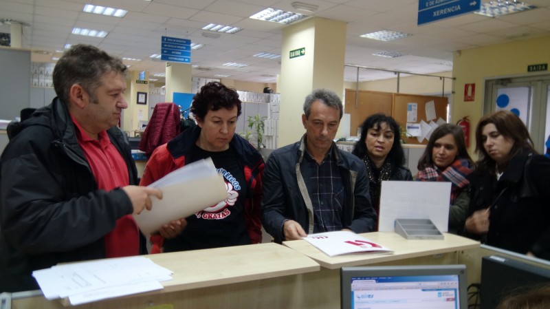 A CIG entrega 1066 sinaturas do persoal do Consorcio Galego de Servizos de Igualdade e Benestar en demanda de melloras nas condicións laborais