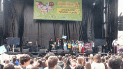 As carreiras pola lingua comezaron en Santiago de Compostela  baixo o lema “En galego sempre somos”