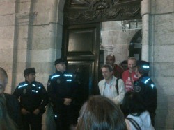 Asembleas permanentes e peches nos principais edificios administrativos e centros sanitarios de Galiza contra os recortes