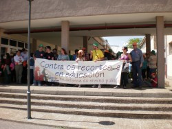 Cen persoas participan no peche no IES Ánxel Fole en Lugo