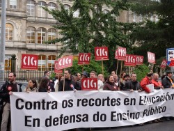 En defensa do ensino público galego, opoñémonos ao RD Lei 14/2012 e demandamos que a Consellaría de Educación non aplique estes recortes