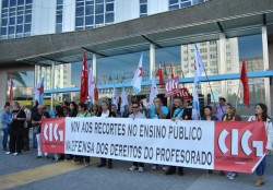 A CIG-Ensino esixe o cese da actitude intimidatoria das Xefaturas de Educación da Coruña e Pontevedra e que se atendan as demandas dos centros